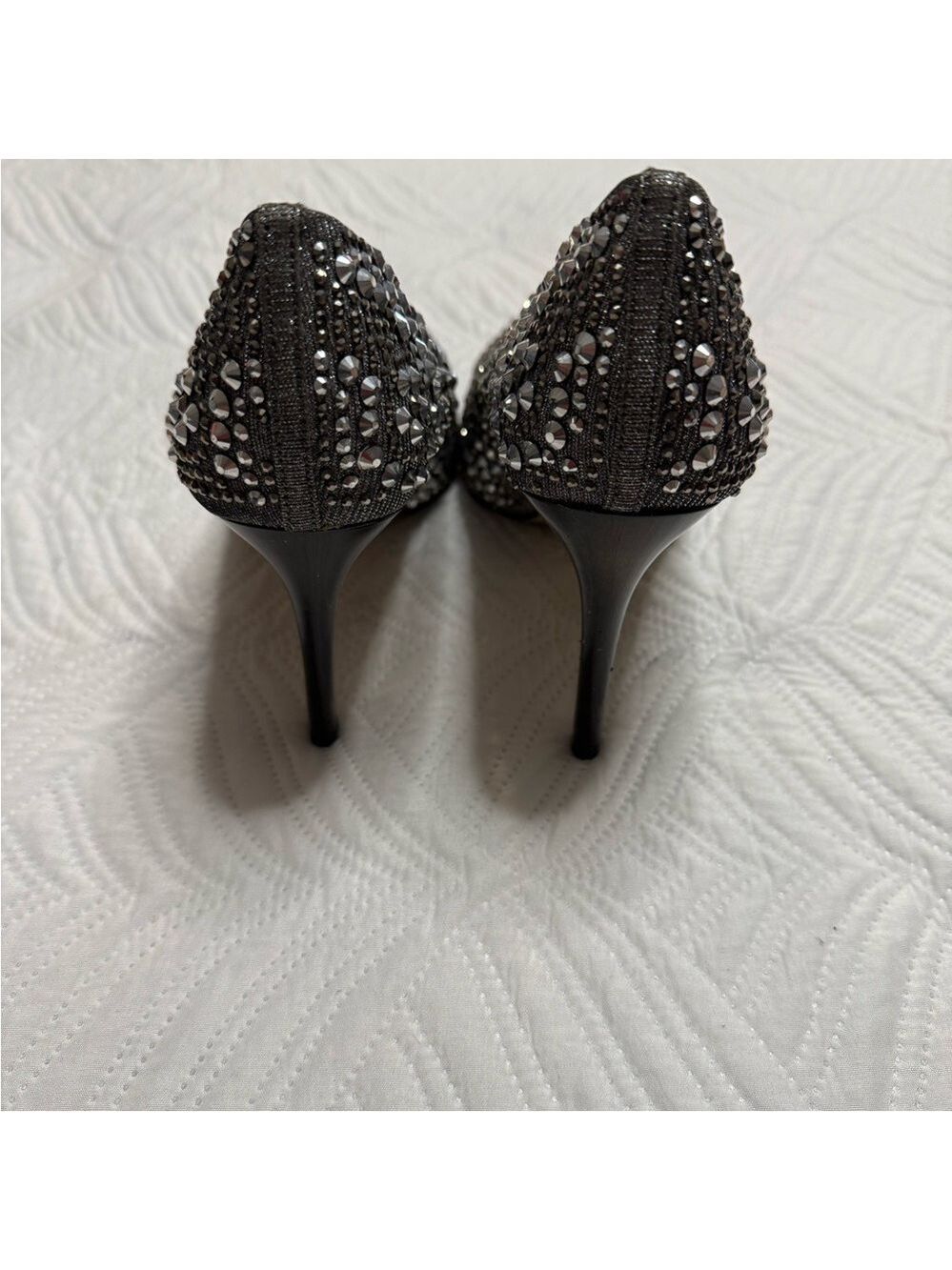 Gianni Bini Women’s Graphite Rhinestone Stiletto Heel Pumps. Size 10 - Picture 6 of 8